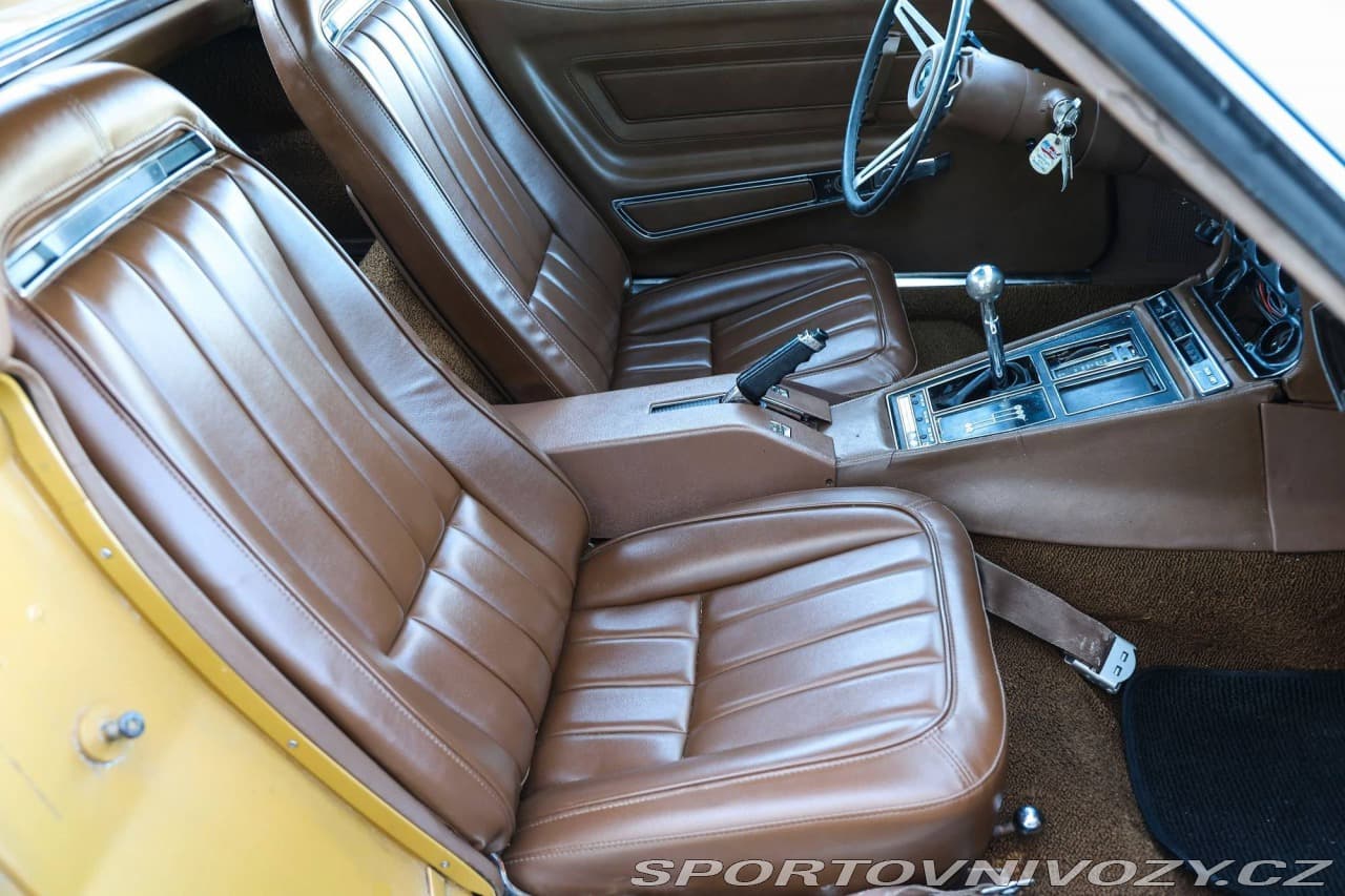 1971 Chevrolet CORVETTE - 11