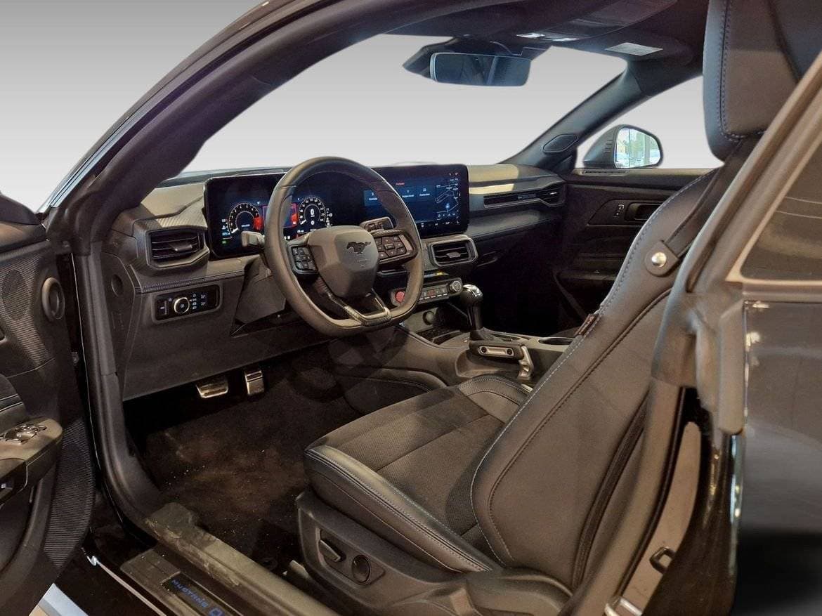 2024 Ford MUSTANG - 10