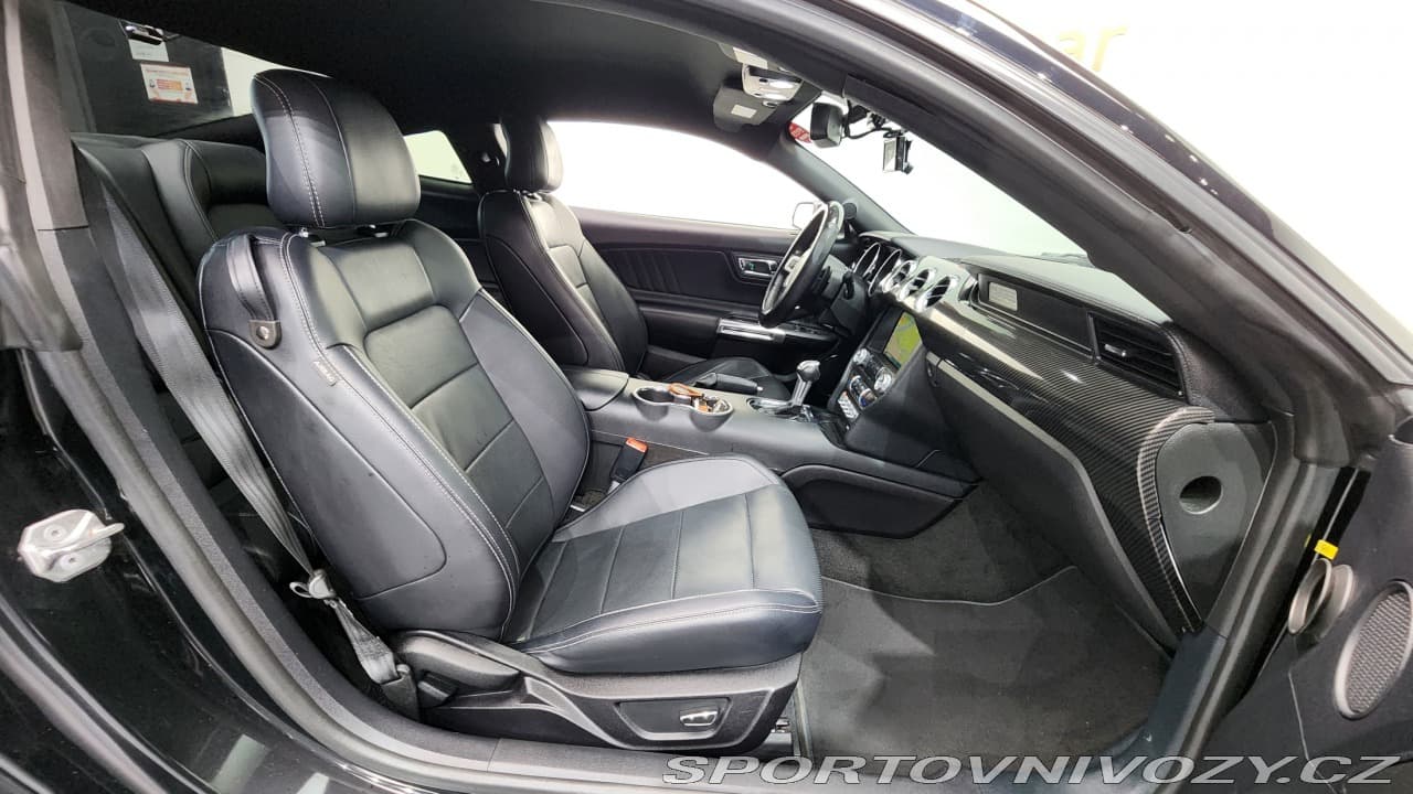 2017 Ford MUSTANG - 10