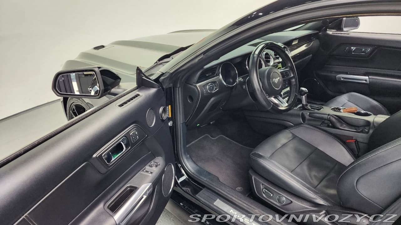 2017 Ford MUSTANG - 11