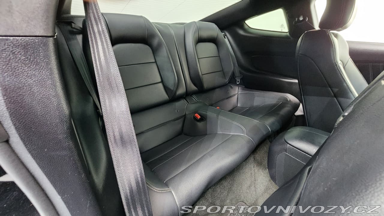 2017 Ford MUSTANG - 19