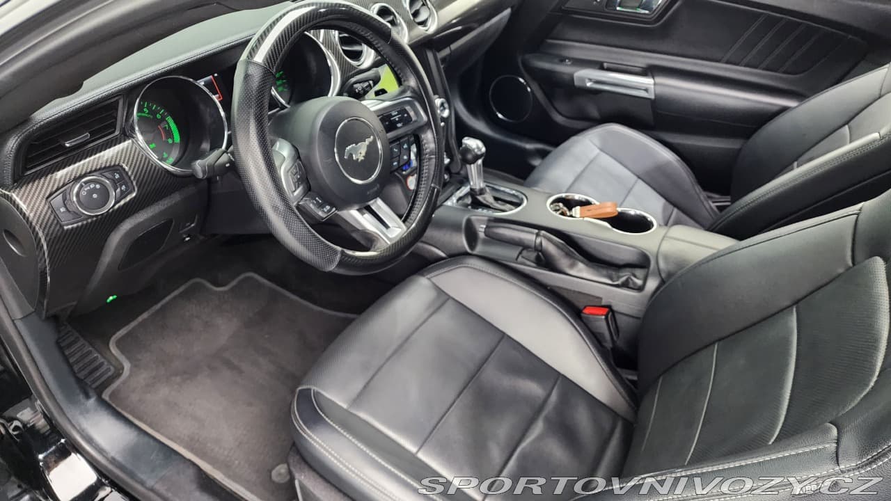 2017 Ford MUSTANG - 7