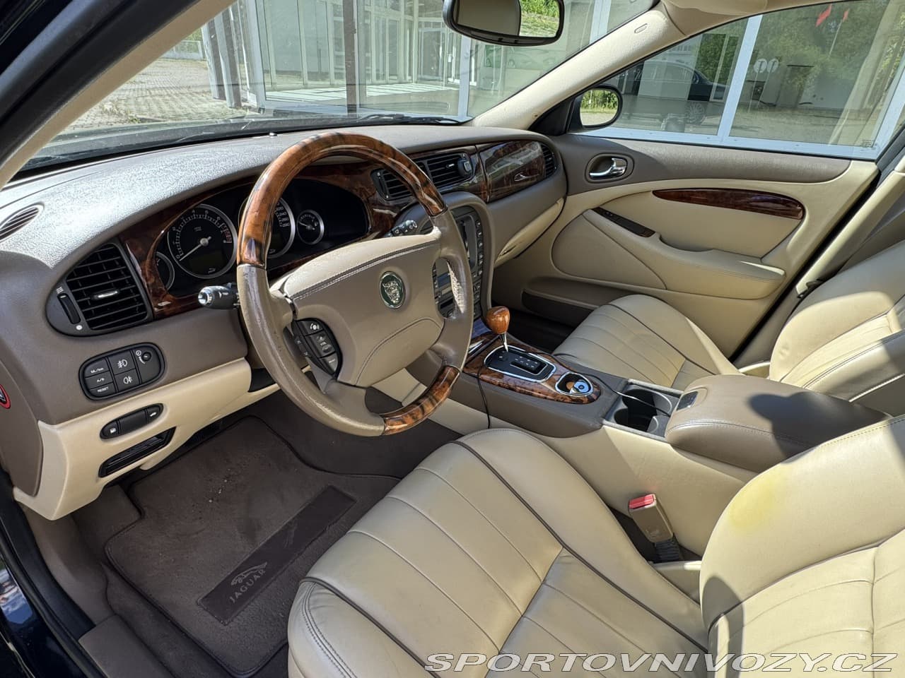 2006 Jaguar S-TYPE - 11