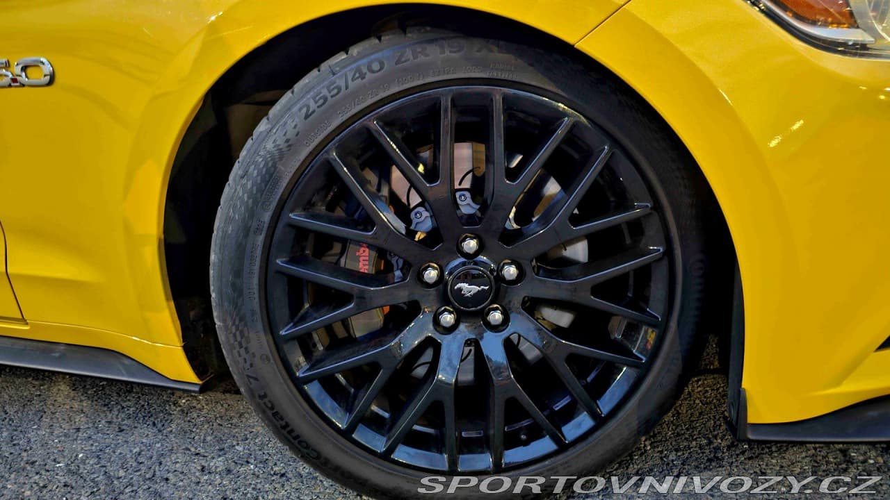 2016 Ford Mustang - 16