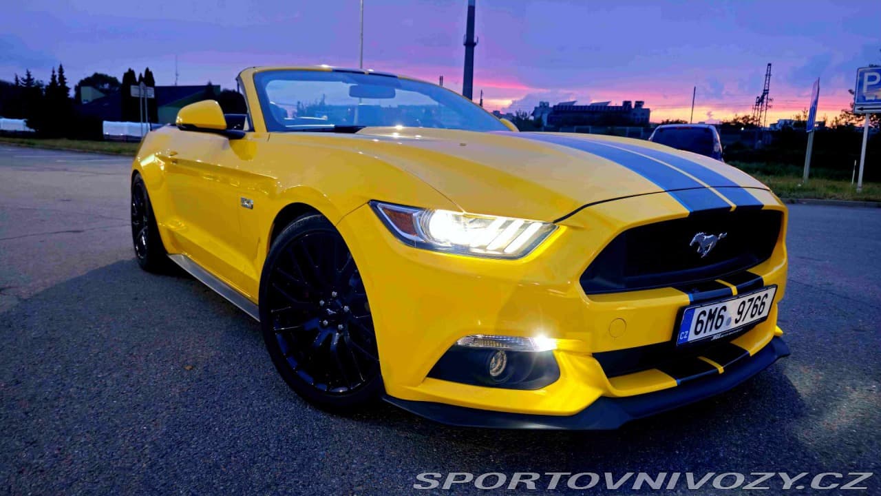 2016 Ford Mustang - 19