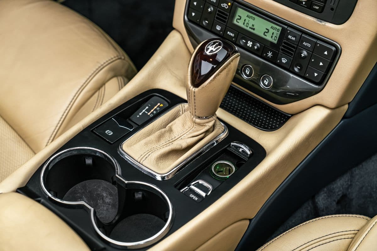 2015 Maserati GRANCABRIO - 16