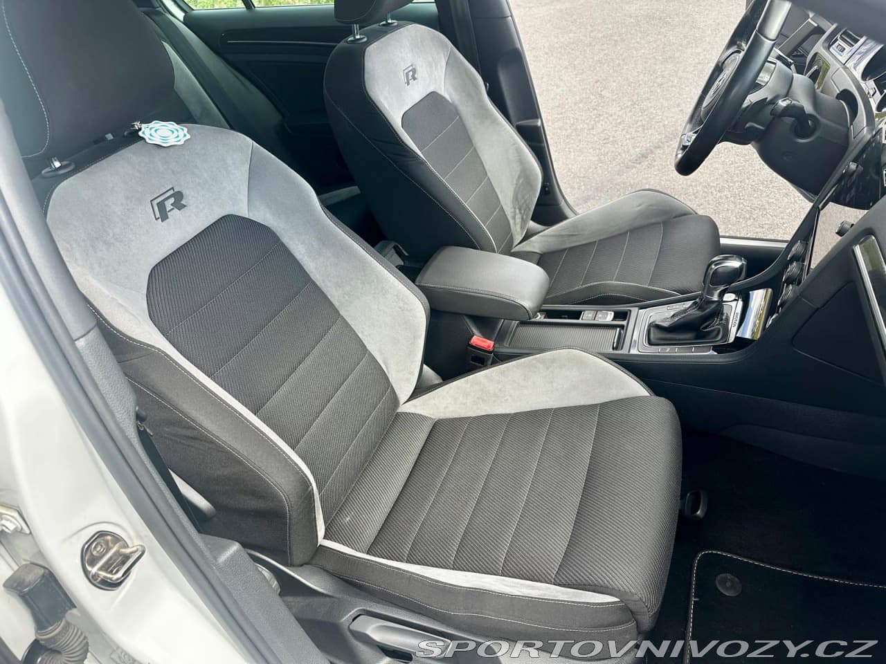 2015 Volkswagen Golf - 19