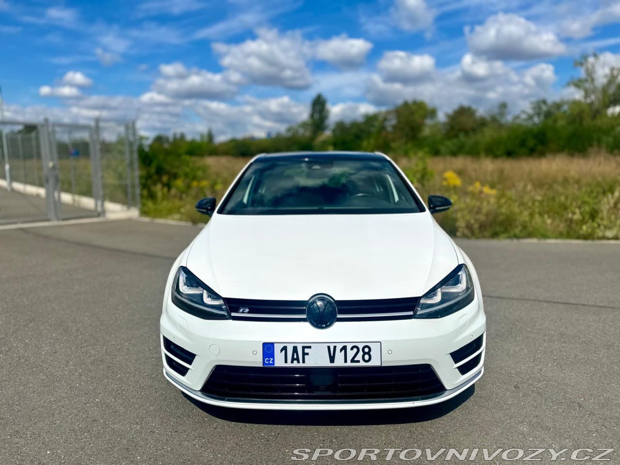 2015 Volkswagen Golf - 29