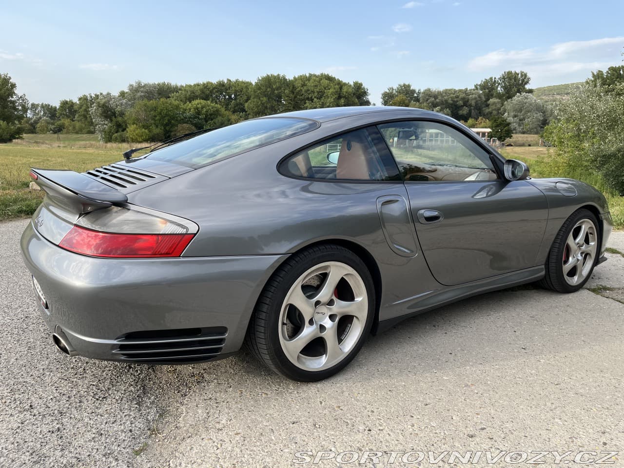 2001 Porsche 911 - 8