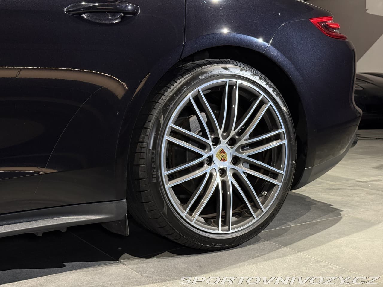 2018 Porsche PANAMERA - 13