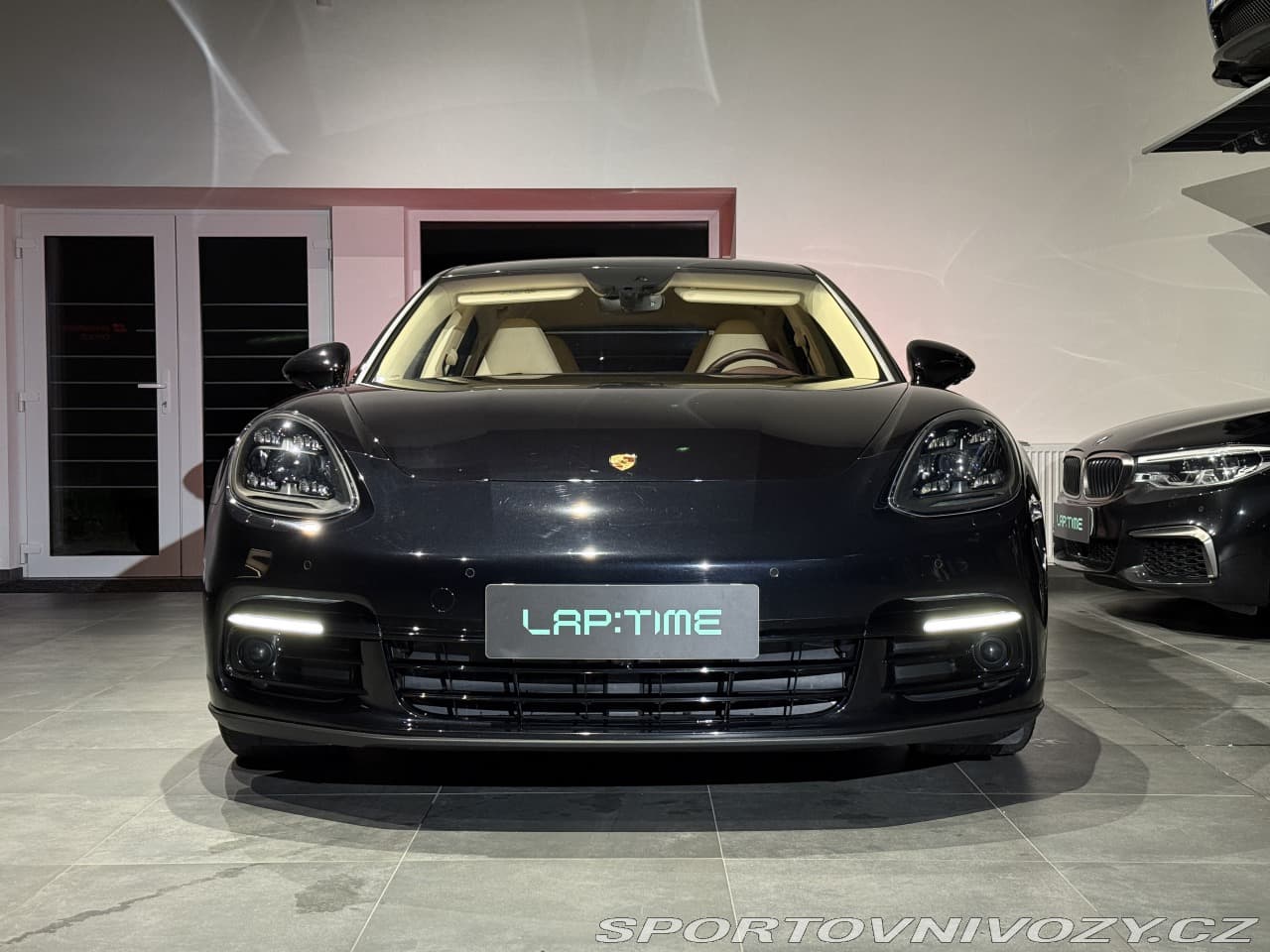 2018 Porsche PANAMERA - 2