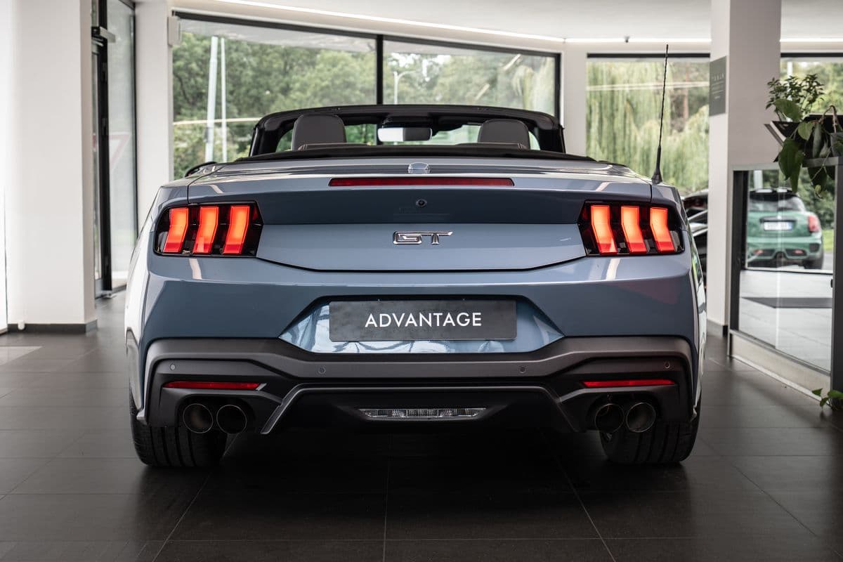 2025 Ford MUSTANG - 3