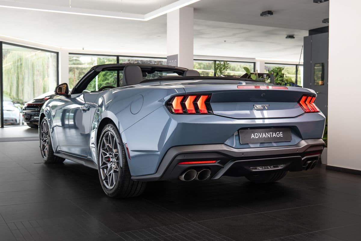 2025 Ford MUSTANG - 4