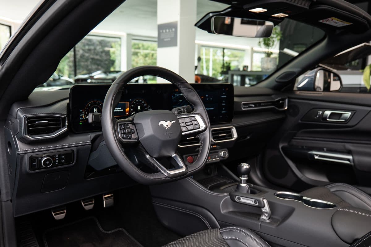 2025 Ford MUSTANG - 5
