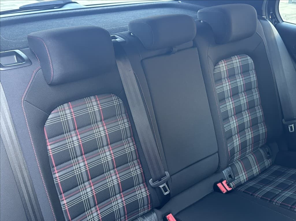 2018 Volkswagen GOLF - 19