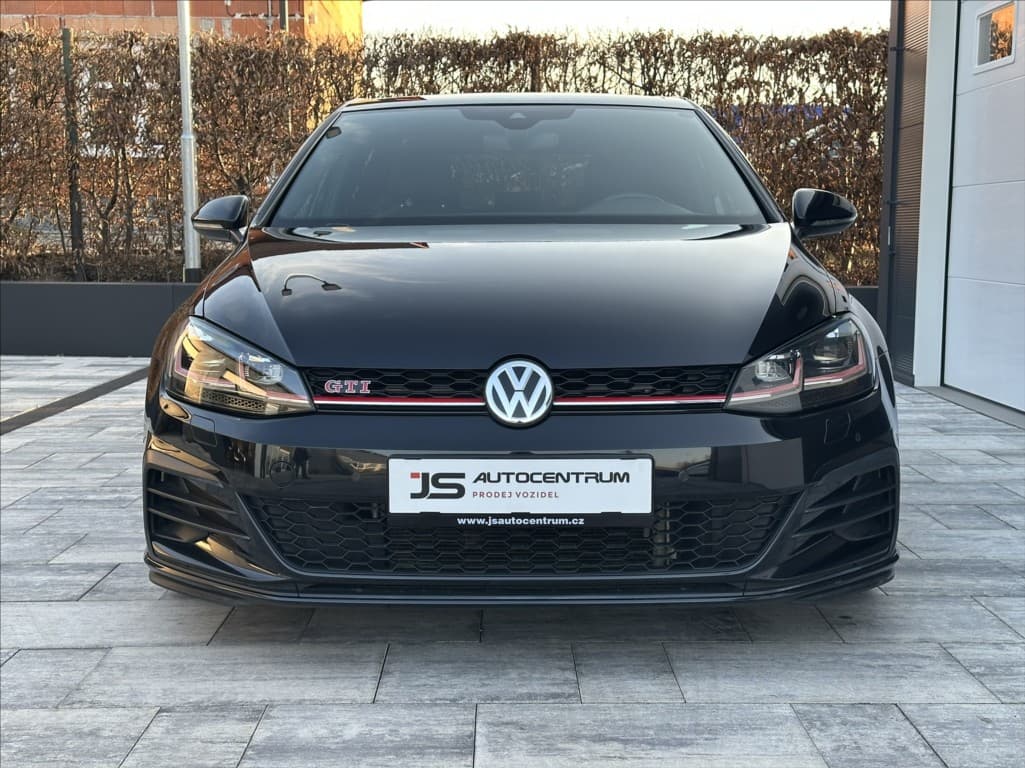 2018 Volkswagen GOLF - 2