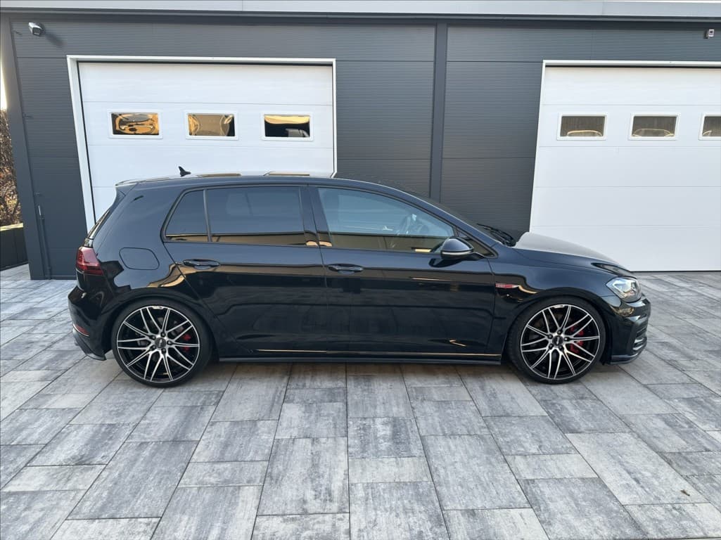 2018 Volkswagen GOLF - 4
