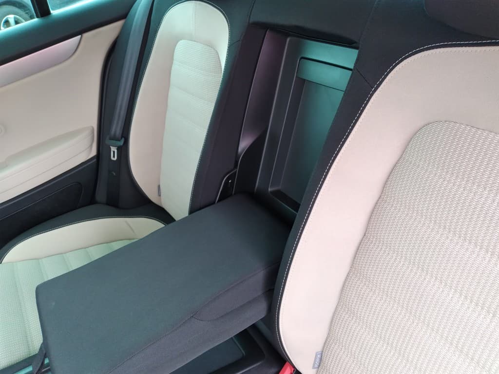 2009 Volkswagen CC - 11
