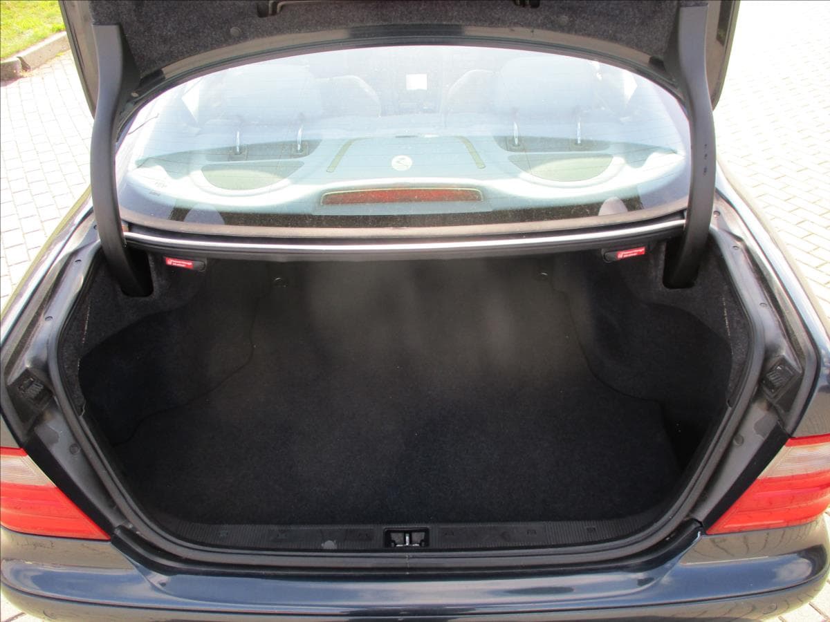 2000 Mercedes-Benz CLK - 9