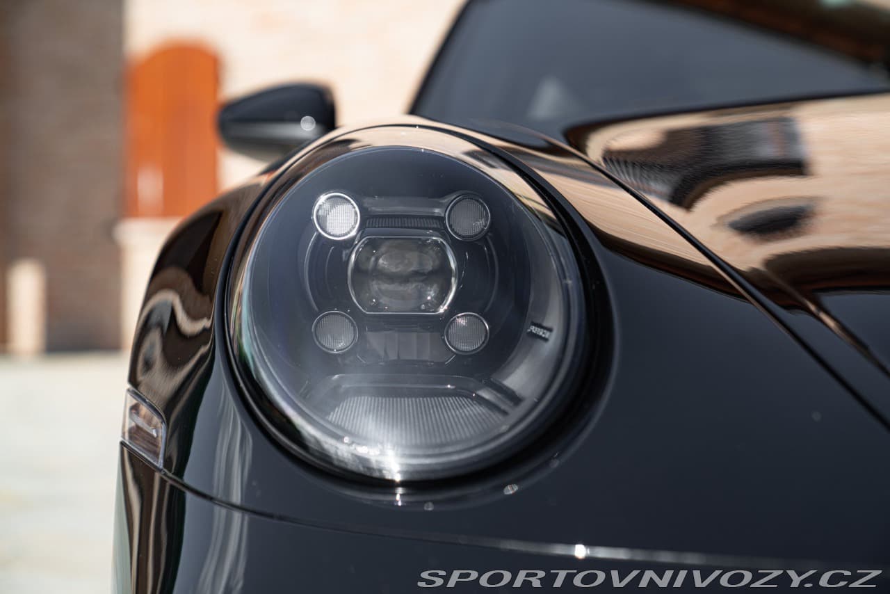 2023 Porsche 911 - 19