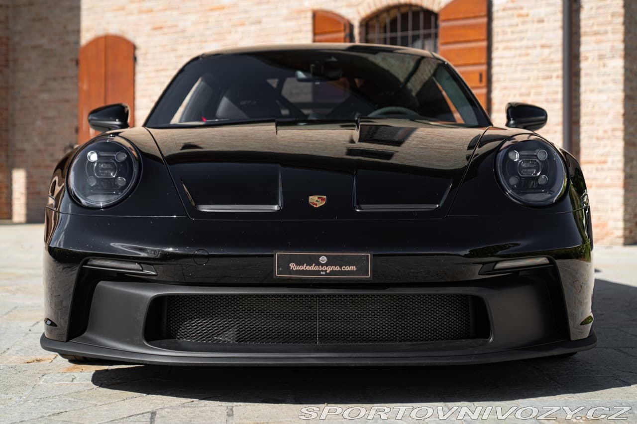 2023 Porsche 911 - 3