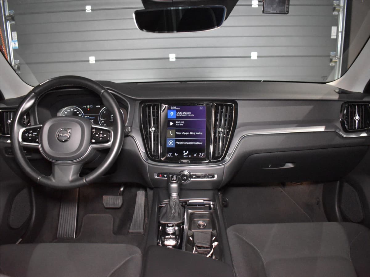 2021 Volvo V60 - 12