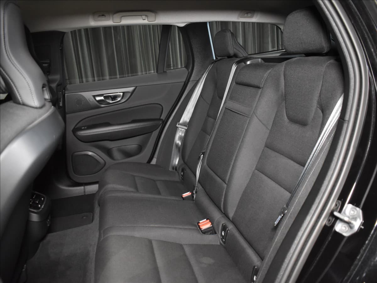 2021 Volvo V60 - 9