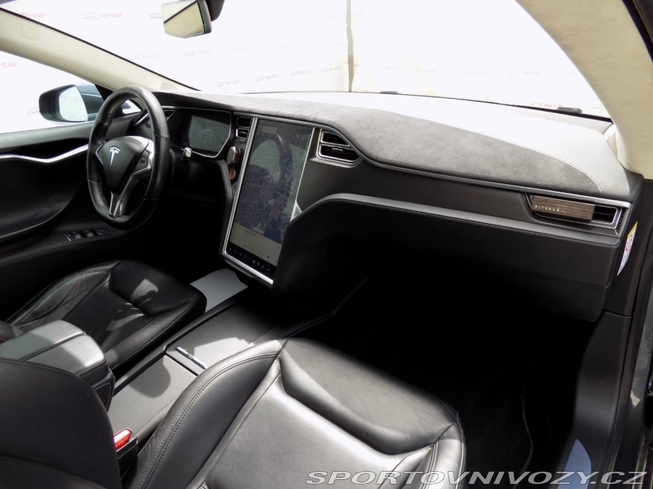 2016 Tesla MODEL S - 16