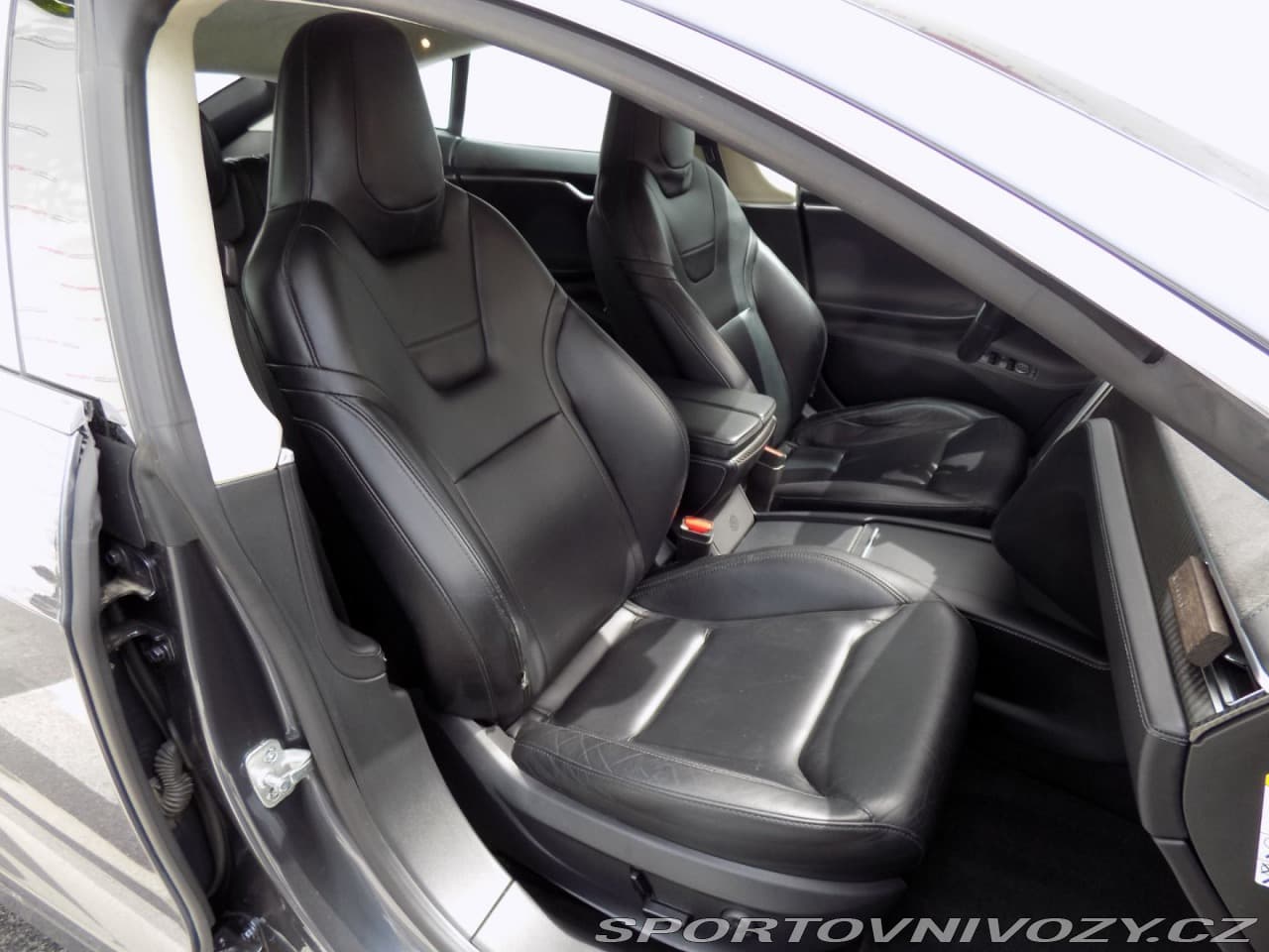 2016 Tesla MODEL S - 17