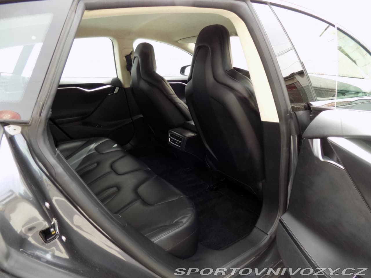 2016 Tesla MODEL S - 19