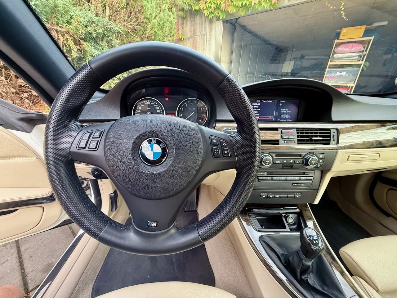 2009 BMW 3-SERIES - 11