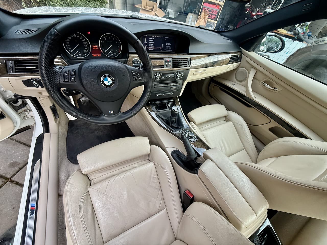 2009 BMW 3-SERIES - 8