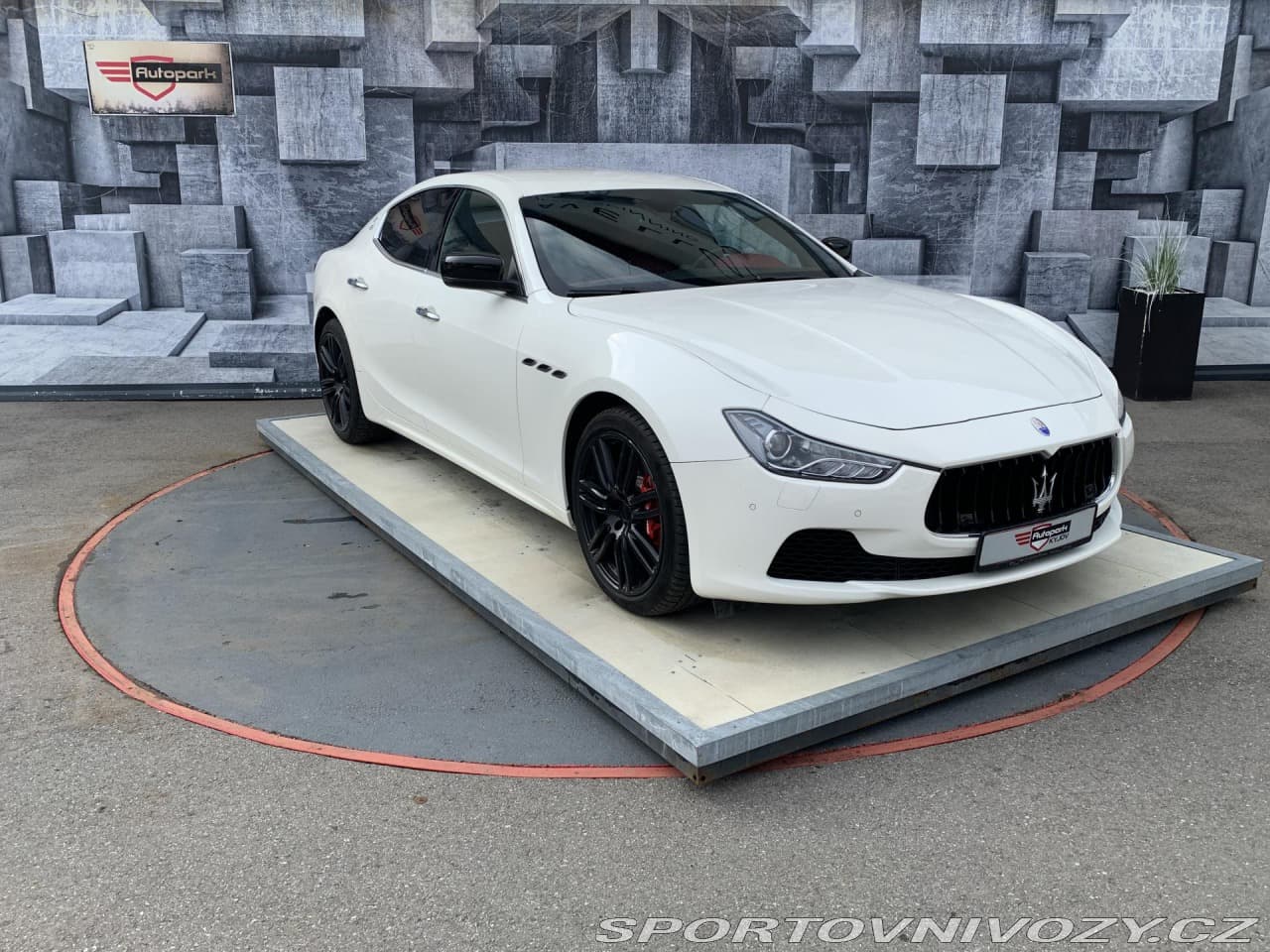 2014 Maserati GHIBLI