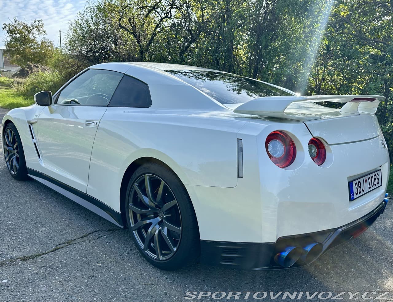 2014 Nissan GT-R - 4