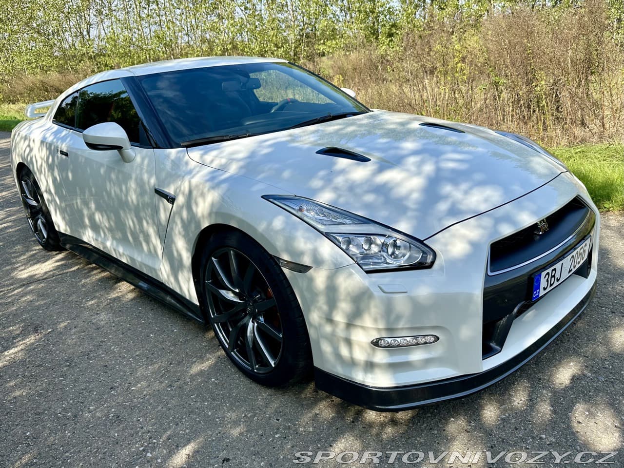 2014 Nissan GT-R - 5