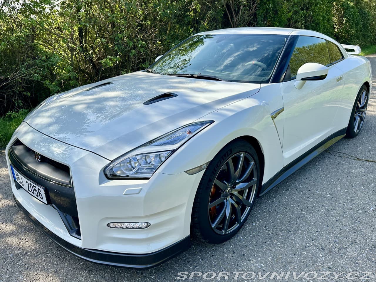 2014 Nissan GT-R - 6