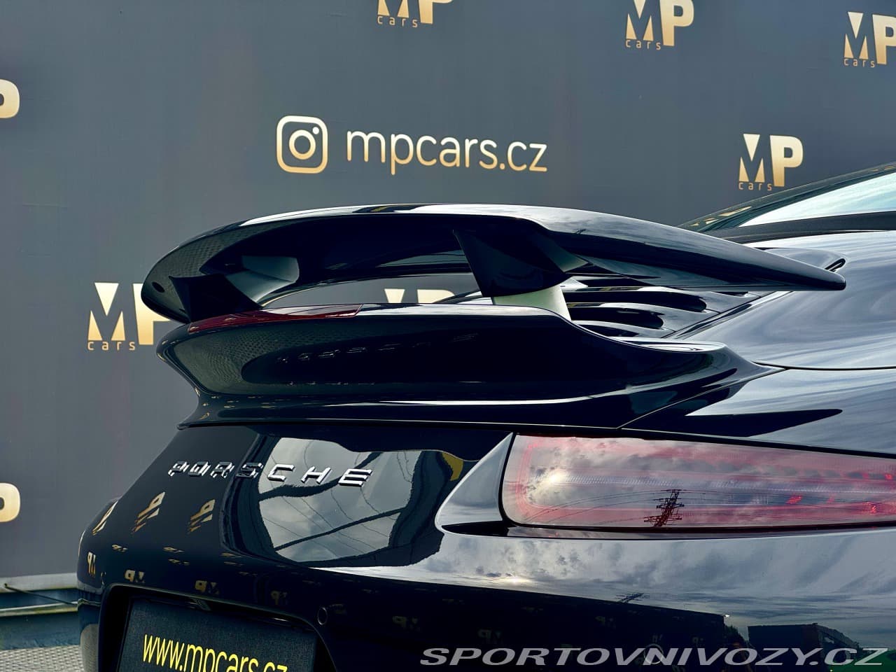 2014 Porsche 911 - 17