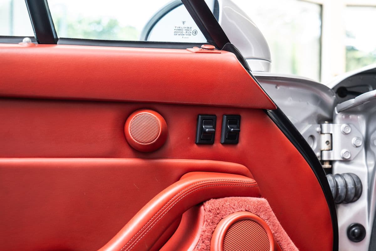 1997 Porsche 911 - 18