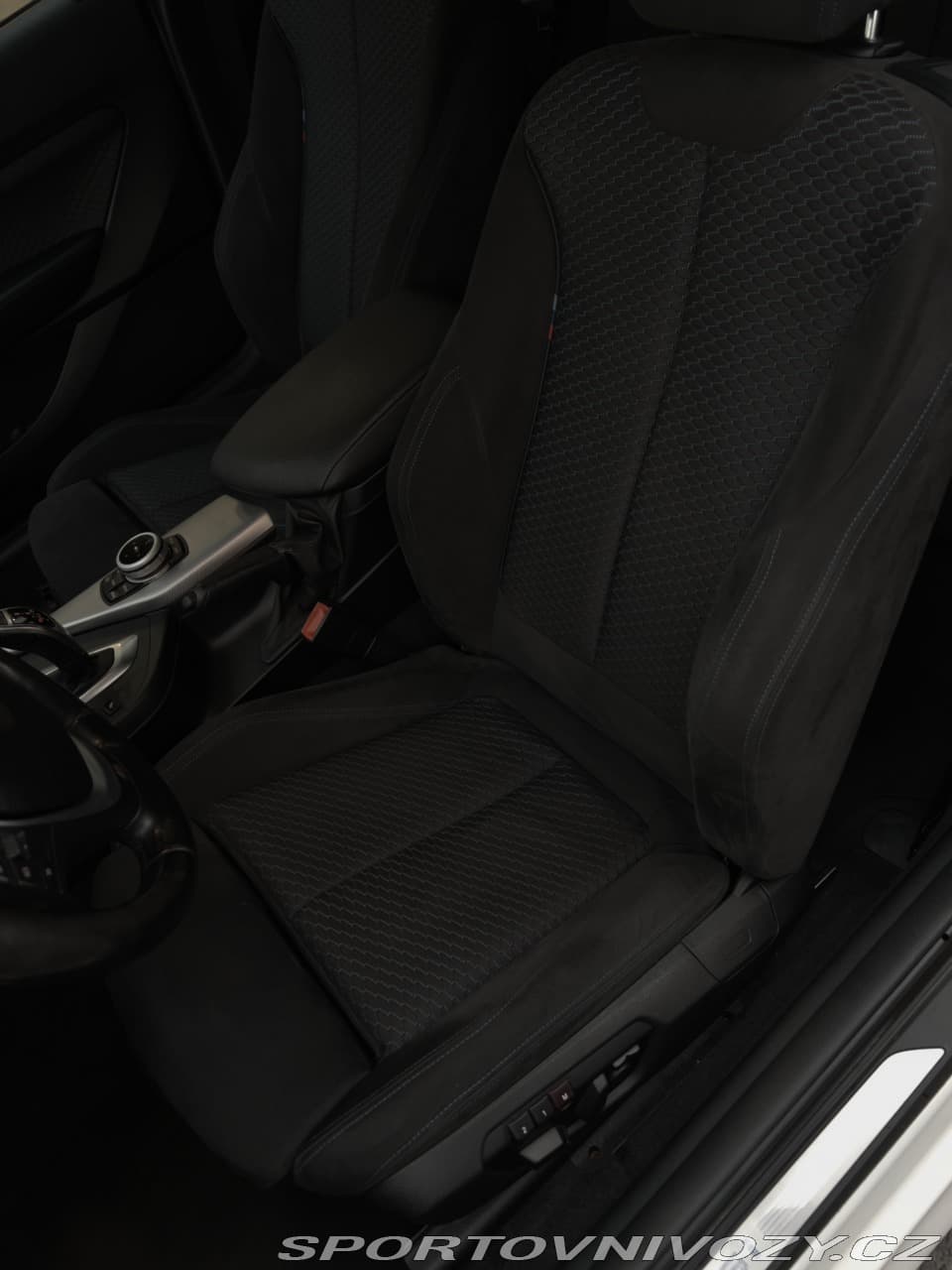 2013 BMW 1-SERIES - 11