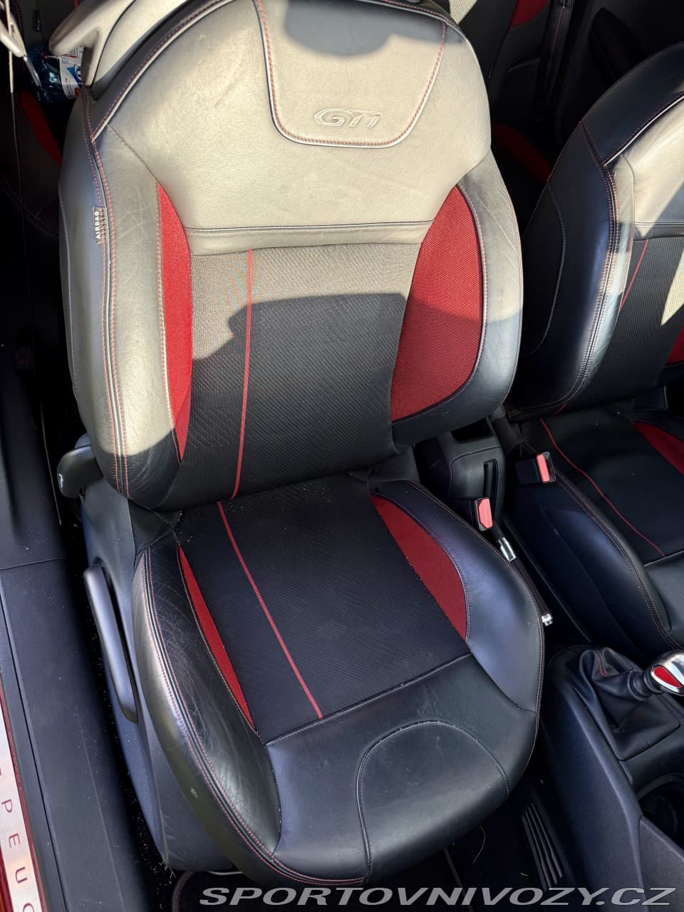 2014 Peugeot 208 - 18