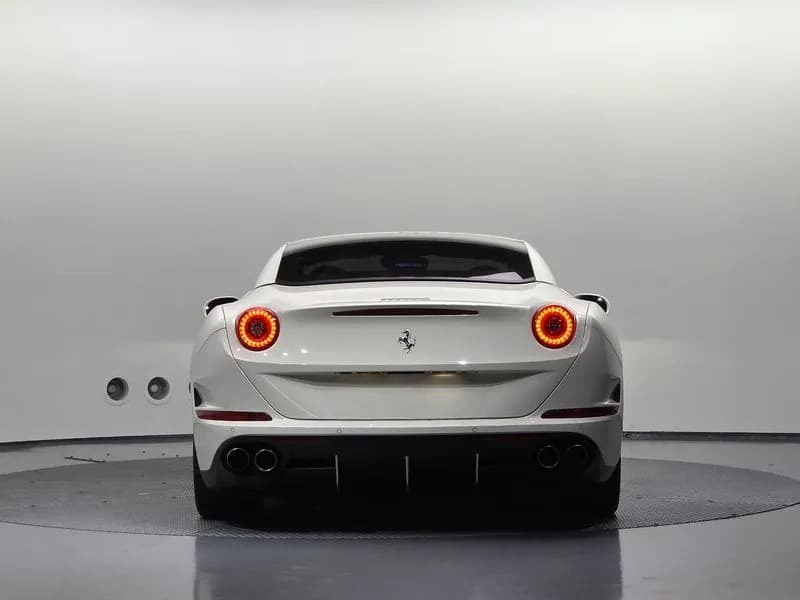 2015 Ferrari CALIFORNIA - 4