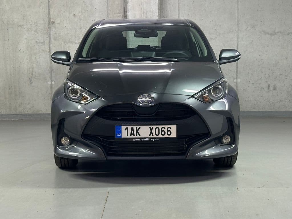 Toyota YARIS - 2