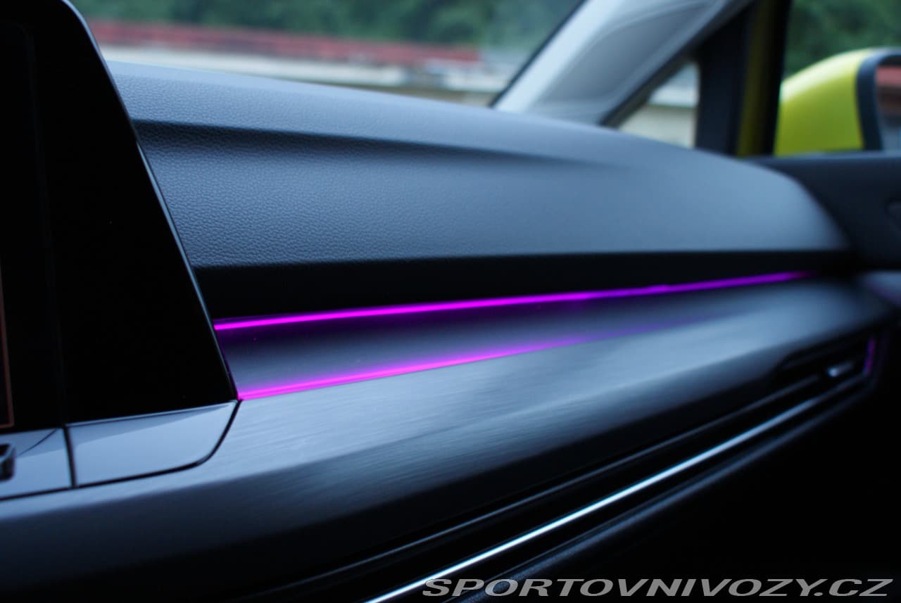 2021 Volkswagen GOLF - 17