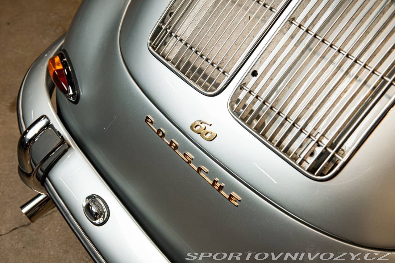 1962 Porsche 356 - 11