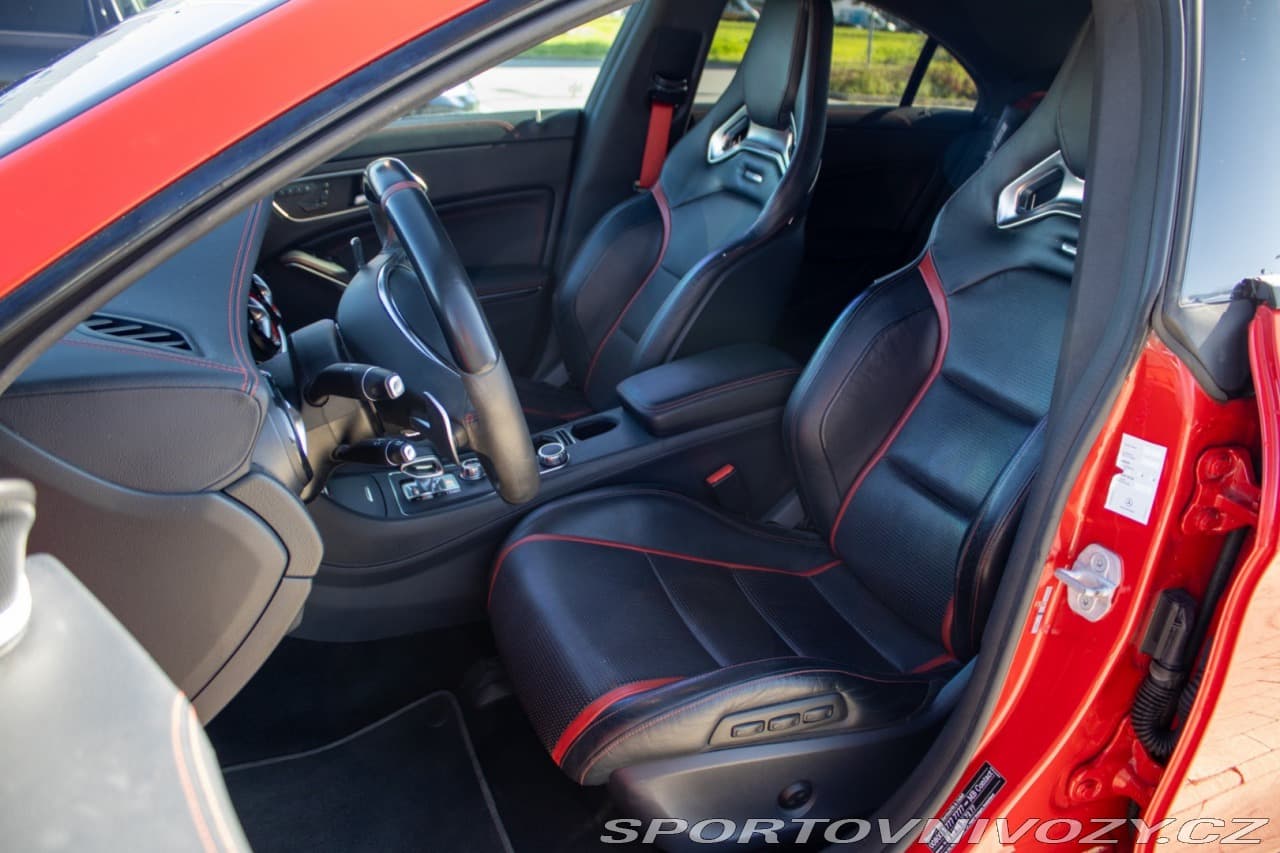 2016 Mercedes-Benz CLA - 18