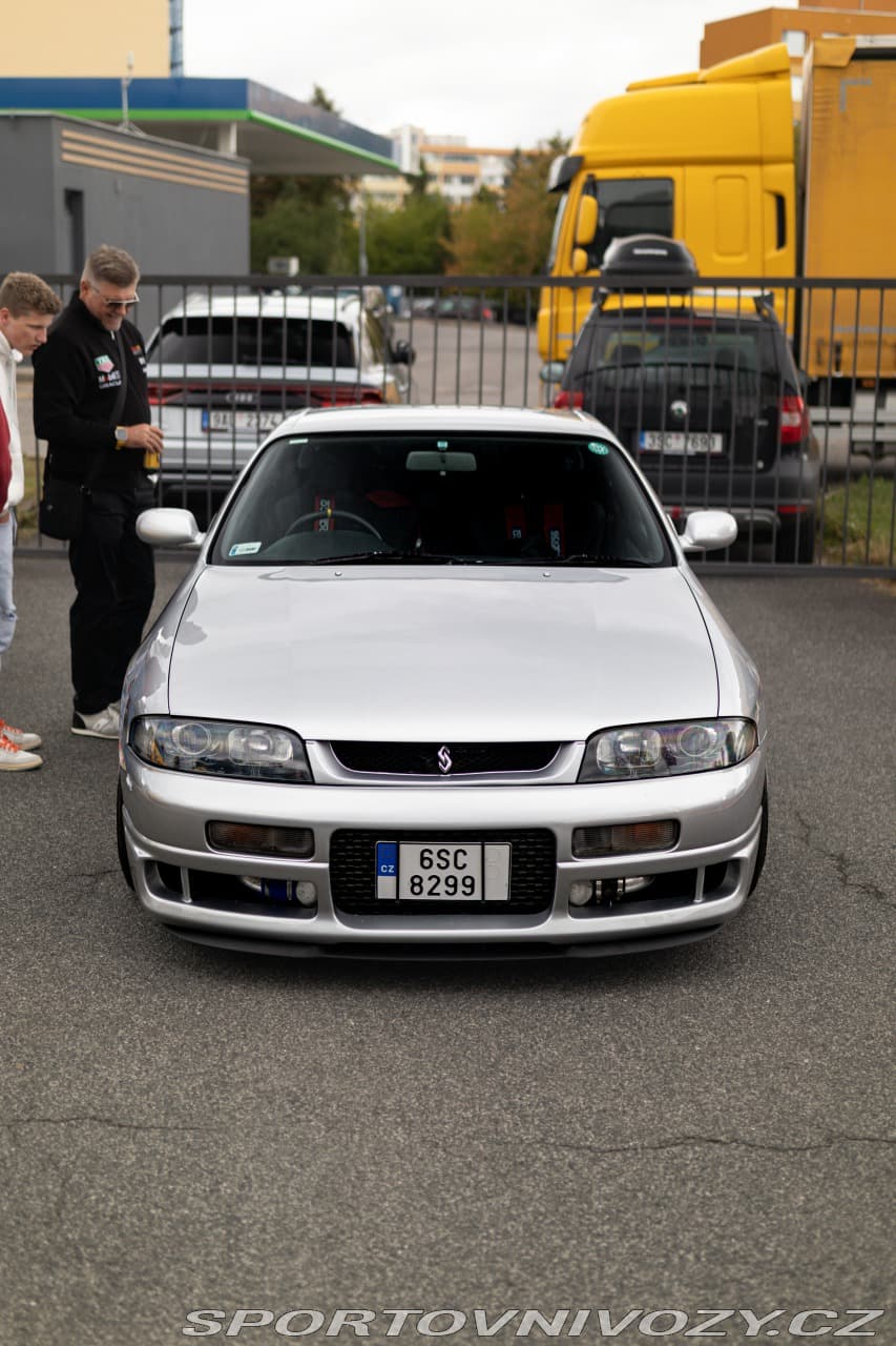 1995 Nissan OSTATNÍ - 9
