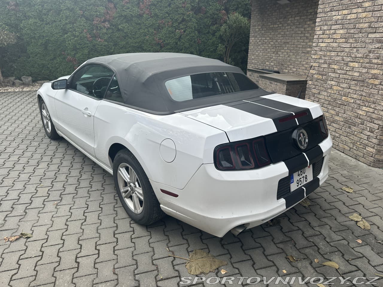 2013 Ford MUSTANG - 8