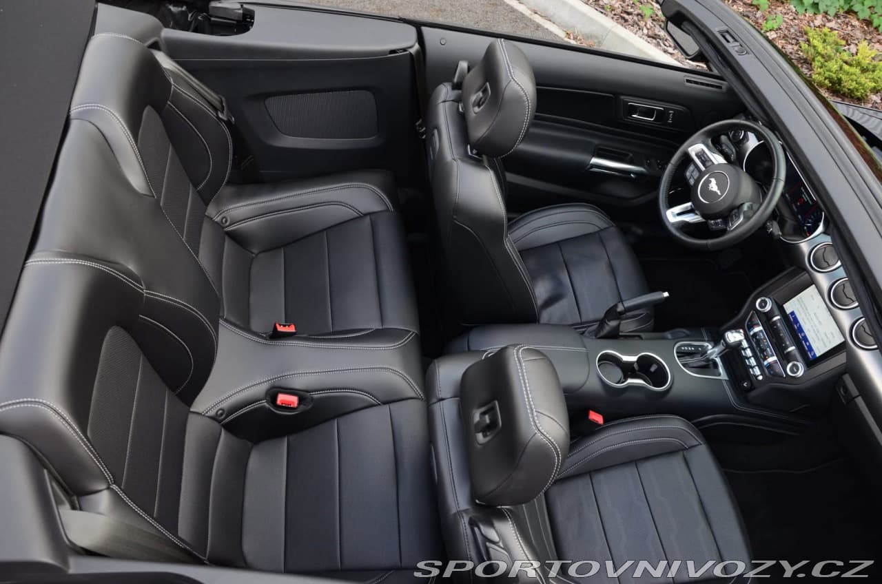 2020 Ford MUSTANG - 10