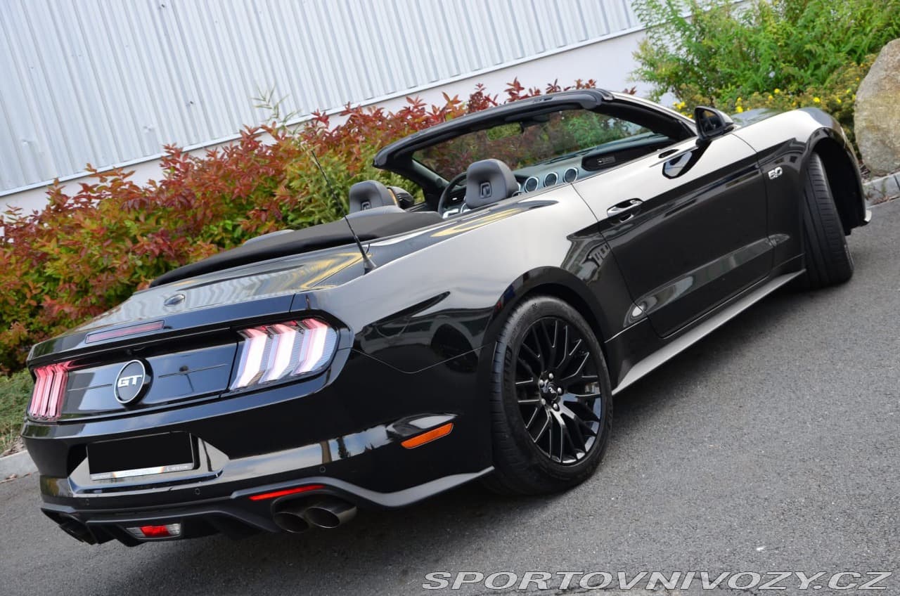 2020 Ford MUSTANG - 4