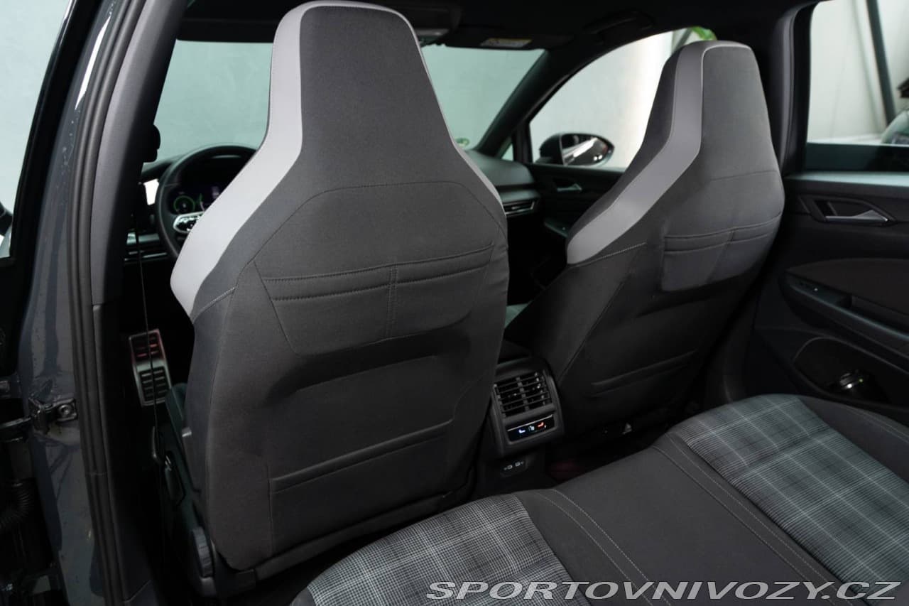 2021 Volkswagen GOLF - 18